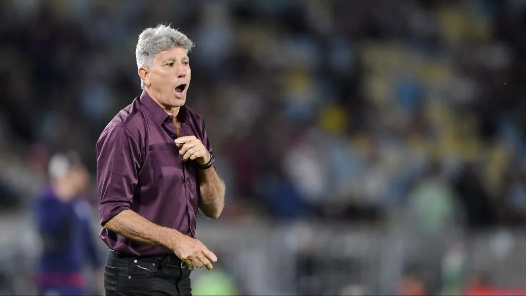 RJ – RIO DE JANEIRO – 13/09/2025 – BRASILEIRO A 2025, FLUMINENSE X CORINTHIANS – Renato Gaucho tecnico do Fluminense durante partida contra o Corinthians no estadio Maracana pelo campeonato Brasileiro A 2025. Foto: Thiago Ribeiro/AGIF