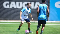 Arthur participou normalmente de treino no CT Luiz Carvalho na manhã de hoje (22)