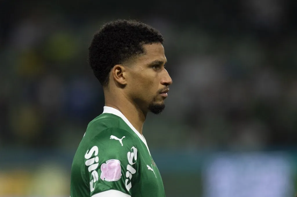 Murilo foi testado no treino desta quarta-feira junto de Gómez na defesa do Palmeiras – Foto: Anderson Romao/AGIF