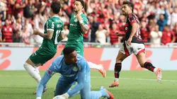 RIO DE JANEIRO, BRAZIL - OCTOBER 19: Giorgian de Arrascaeta of Flamengo celebrates after scoring the first goal of his team during the match between Flamengo and Palmeiras as part of Brasileirao 2025 at Maracana Stadium on October 19, 2025 in Rio de Janeiro, Brazil. (Photo by Wagner Meier/Getty Images)