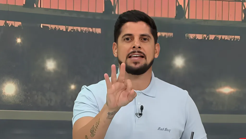 Foto: Reprodução/YouTube Jogo Aberto – Cicinho prevê vitória confortável do Fla no Maracanã.