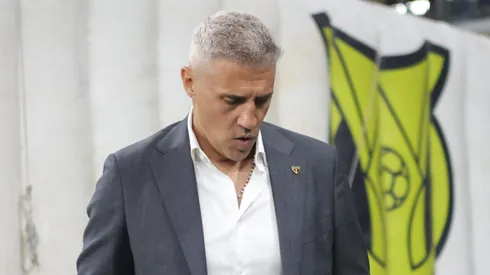 Crespo é o técnico do São Paulo. Foto: Gilson Lobo/AGIF