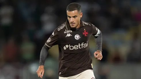 Coutinho foi exaltado por Rivaldo - Foto: Jorge Rodrigues/AGIF.