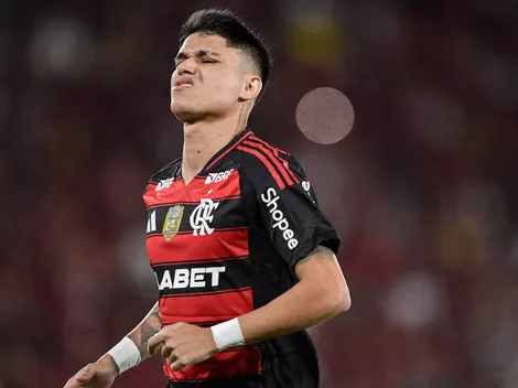 Torcida do Flamengo critica gol perdido por Luiz Araújo em Flamengo x Racing