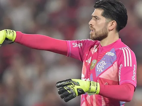 Câmeras flagram estratégia peculiar de Rossi em Flamengo x Racing