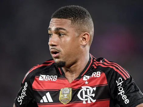 Samuel Lino tem golaço em Flamengo x Racing anulado por impedimento