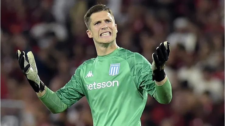 Cambeses vê injustiça em derrota do Racing para o Flamengo.