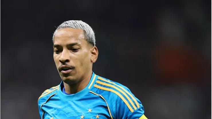 MG - BELO HORIZONTE - 05/10/2025 - BRASILEIRO A 2025, CRUZEIRO X SPORT - Matheus Pereira jogador do Cruzeiro durante partida contra o Sport no estadio Mineirao pelo campeonato Brasileiro A 2025.