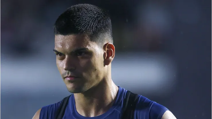 Gabriel Brazão tem falhado nos últimos jogos e recebe críticas