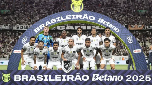 Capitão do Botafogo, Marçal tem permanência indefinida para 2026