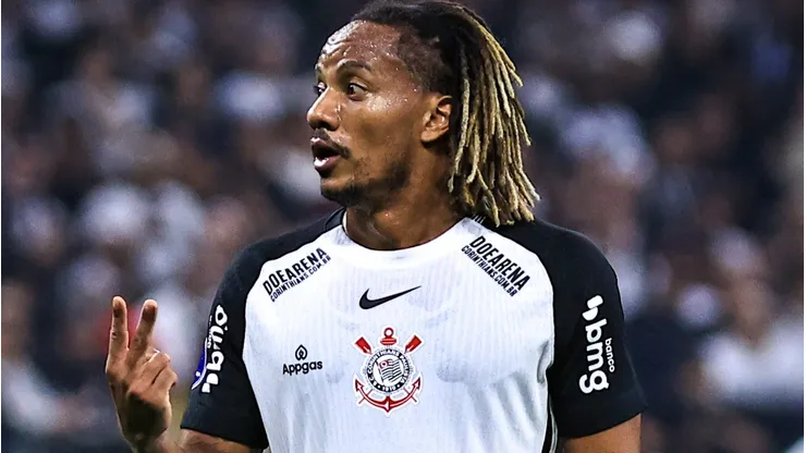 SP - SAO PAULO - 06/05/2025 - COPA SUL-AMERICANA 2025, CORINTHIANS X AMERICA DE CALI - Andre Carrillo jogador do Corinthians durante partida contra o America de Cali no estadio Arena Corinthians pelo campeonato Copa Sul-americana 2025. Foto: Fabio Giannelli/AGIF