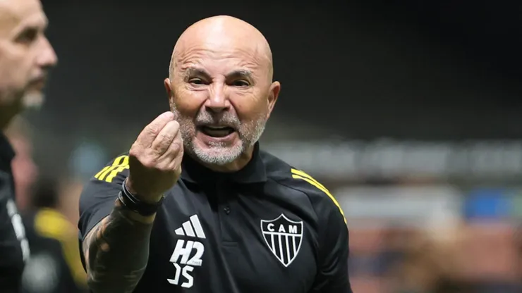 Sampaoli está participando de planejamento do elenco do Atlético, que terá saídas em dezembro