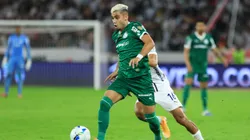 QUITO, ECUADOR - OCTOBER 23: Andreas Pereira of Palmeiras controls the ball during the Copa CONMEBOL Libertadores 2025 first-leg semifinal match between LDU Quito and Palmeiras at Rodrigo Paz Delgado Stadium on October 23, 2025 in Quito, Ecuador. (Photo by Franklin Jacome/Getty Images)