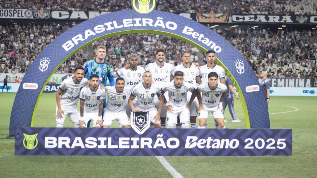 Time do Botafogo em 2025. Foto: Baggio Rodrigues/AGIF