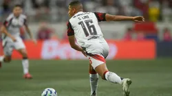 Flamengo de Filipe Luís marca menos faltas do que o time de 2018 em um único mês — Foto Jhony PinhoAGIF