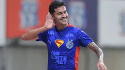 BA - SALVADOR - 19/10/2025 - BRASILEIRO A 2025, BAHIA X GREMIO - Rodrigo Nestor jogador do Bahia comemora seu gol durante partida contra o Gremio no estadio Arena Fonte Nova pelo campeonato Brasileiro A 2025. Foto: Jhony Pinho/AGIF