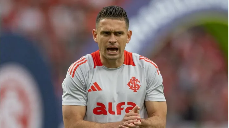 Rafael Borré não é mais unanimidade no Colorado
