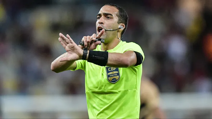 Davi de Oliveira Lacerda vai apitar Fortaleza x Flamengo