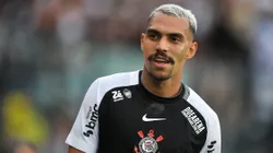 Matheuzinho jogador do Corinthians durante partida contra o Vasco no estadio Sao Januario pelo campeonato Brasileiro A 2025. Foto: Thiago Ribeiro/AGIF