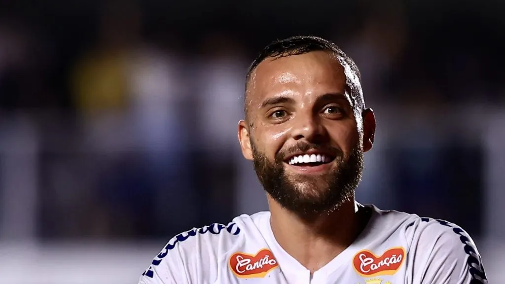 Foto: Marcello Zambrana/AGIF – Guilherme é visto como peça chave no time do técnico alvinegro.