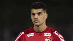 Gabriel Brazão é o goleiro do Santos. Foto: Anderson Romão/AGIF