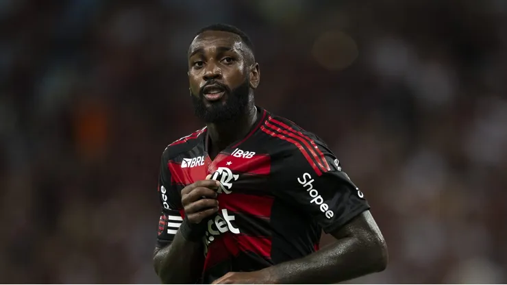 Gerson deixou o Flamengo para reforçar o Zenit em 2025
