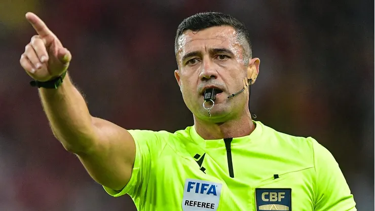 Braulio da Silva Machado será o responsável pelo VAR.