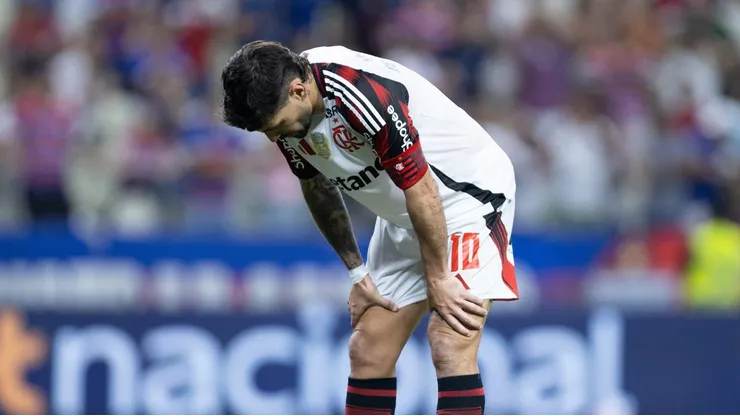 Flamengo faz partida ruim contra o Fortaleza na Arena Castelão.