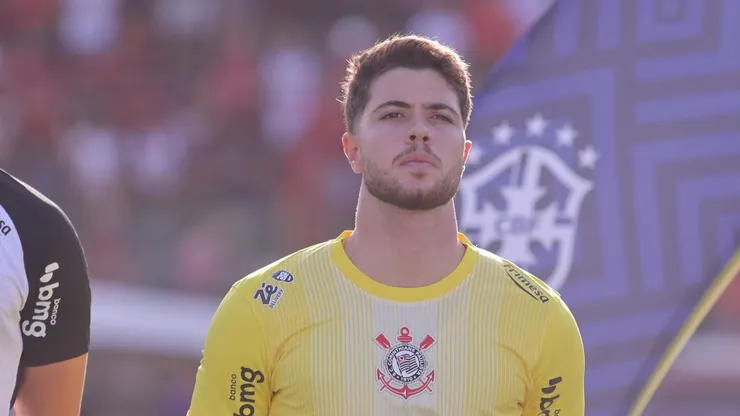 Após milagre contra o Vitória, Felipe Longo ganha moral e pode emendar sequência no time — Foto Márcio JoséAGIF