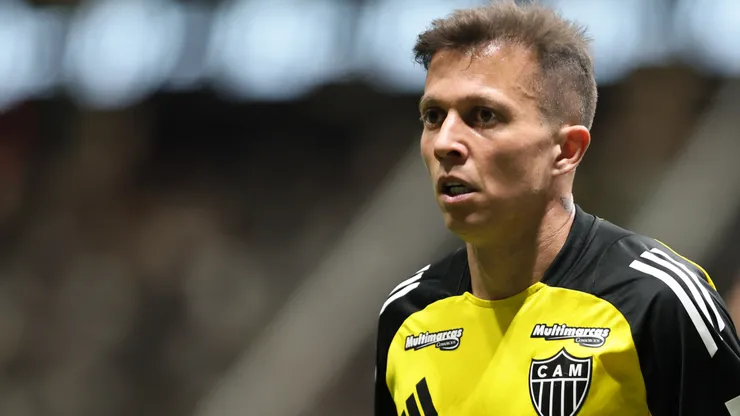 Bernard já começou a pensar no duelo entre Atlético x Del Valle - Foto: Gilson Lobo/AGIF
