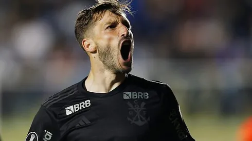 Matías Viña vem atuando pouco pelo Flamengo. Foto: Gaston Brito Miserocchi