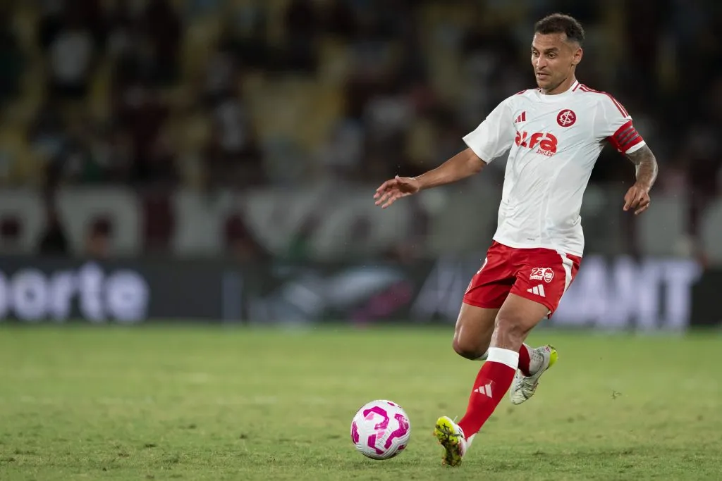 Alan Patrick durante a partida contra o Fluminense. Foto: Jorge Rodrigues/AGIF