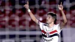 Bobadilla jogador do Sao Paulo comemora seu gol durante partida contra o Bahia no estadio Morumbi pelo campeonato Brasileiro A 2025. Foto: Marcello Zambrana/AGIF