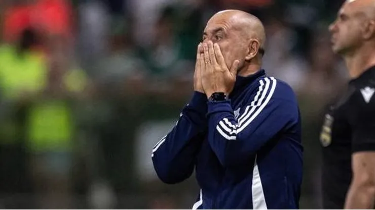 Leonardo Jardim técnico do Cruzeiro durante partida contra o Palmeiras - Foto: Caíque Coufal / Cruzeiro