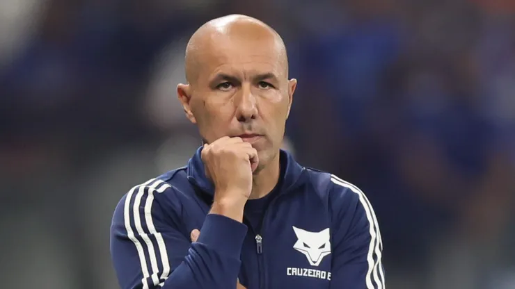 Leonardo Jardim expôs toda sua indignação com a arbitragem brasileira