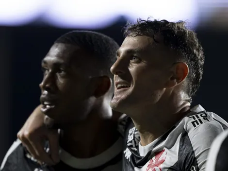 Auxiliar do Vasco revela possibilidade de Rayan e Vegetti jogarem juntos