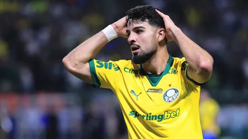 Flaco López se lamentando em Palmeiras x Cruzeiro. Foto: Ettore Chiereguini/AGIF