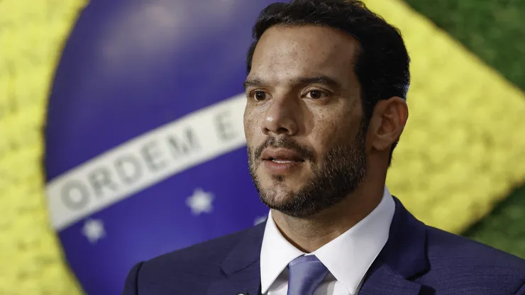 Samir Xuad, presidente da CBF, encampa estudo pela profissionalização da arbitragem
