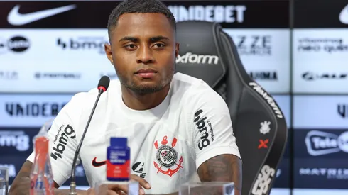SP - SAO PAULO - 10/01/2024 - CORINTHIANS, APRESENTACAO DIEGO PALACIOS - Diego Palacios durante sua apresentacao oficial como jogador do Corinthians em coletiva de imprensa realizada no CT Joaquim Grava. Foto: Marcello Zambrana/AGIF