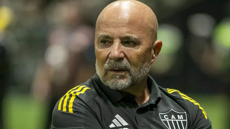 Sampaoli terá um grande desafio pela frente na Sul-Americana - Foto: Fernando Moreno/AGIF