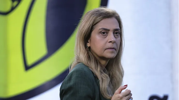 SP - BARUERI - 12/04/2025 - BRASILEIRO A 2025, PALMEIRAS X CORINTHIANS - leila pereira presidente do Palmeiras durante partida contra o Corinthians no estadio Arena Barueri pelo campeonato Brasileiro A 2025. Foto: Ettore Chiereguini/AGIF