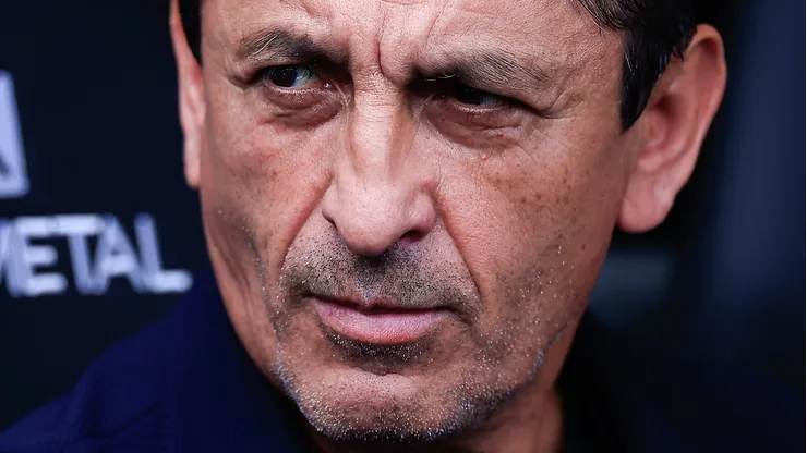 Ramon Díaz, técnico do Internacional em partida pelo campeonato brasileiro (Foto: Buda Mendes/Getty Images)