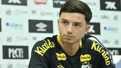 Barreal recebe proposta para deixar o Santos, mas quer permanecer na Vila Belmiro