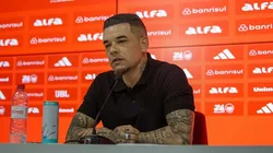 D'Alessandro em entrevista. Bolívar saiu em defesa do Diretor