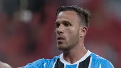 Meio-campista do Imortal durante partida do Brasileirão.