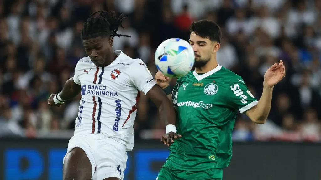 Flaco López durante LDU x Palmeiras. (Photo by Franklin Jacome/Getty Images)