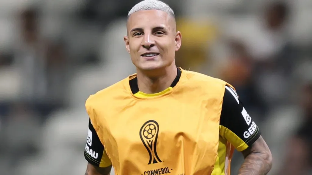 Guilherme Arana defendendo o Atlético-MG – Foto: Gilson Lobo/AGIF