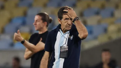 Gustavo Costas na partida de Flamengo x Racing. Photo by Wagner Meier/Getty Images