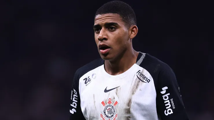 Gui Negão jogador do Corinthians durante partida contra o Athletico-PR - Foto: Marcello Zambrana/AGIF