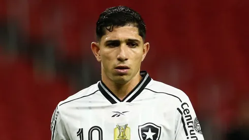 Savarino durante partida contra o Inter